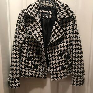 Ladies M Houndstooth coat